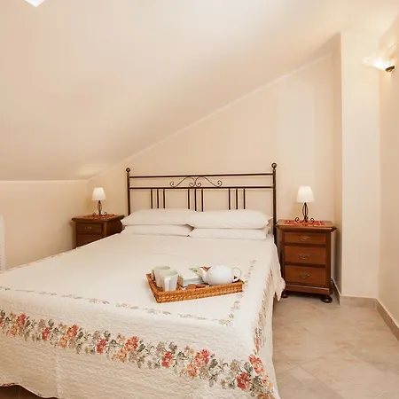 Etnamare Apartment Santa Venerina